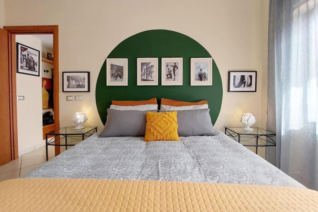 Relax Rome With 2 Balconies - 2 Bedroom Flat, 3Rd Floor With Lift, High Comfort, Quite, A Walk From Urban Train Station Gemelli And Metro A Stops Battistini & Cornelia Connecting To Center In 20 Minutes, 2 Steps From Bus Stop, Cycle Path, Groceries Exterior foto