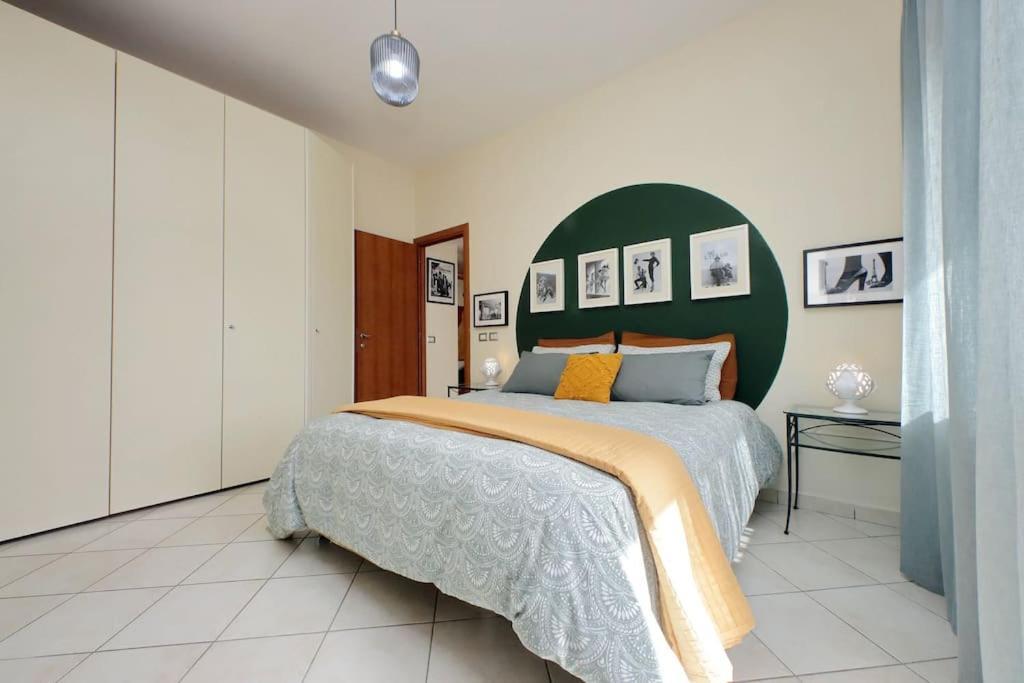 Relax Rome With 2 Balconies - 2 Bedroom Flat, 3Rd Floor With Lift, High Comfort, Quite, A Walk From Urban Train Station Gemelli And Metro A Stops Battistini & Cornelia Connecting To Center In 20 Minutes, 2 Steps From Bus Stop, Cycle Path, Groceries Exterior foto
